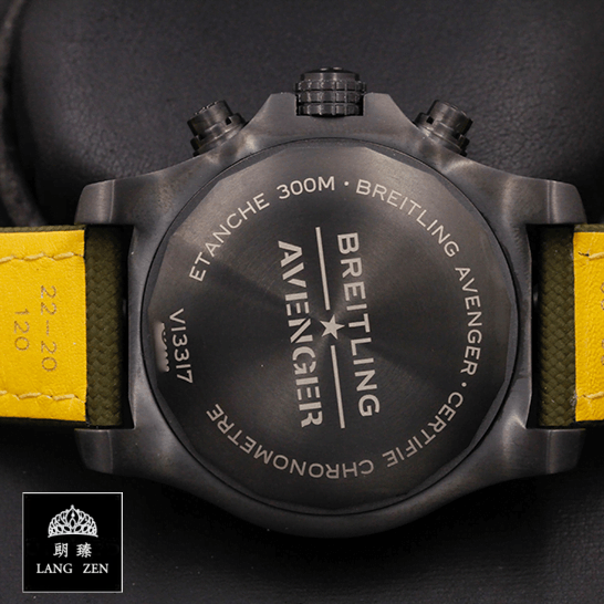 breitling_avenger_chronograph_45_night_mission_V13317101L1X1_back