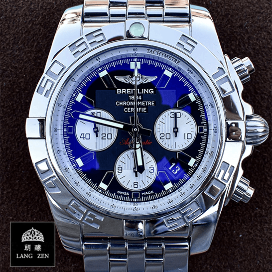 breitling_chronomat_44_black_serviced_complete_AB011012B967375A_close_front