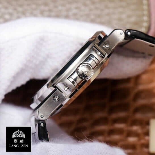 patek-grey-leather-replica