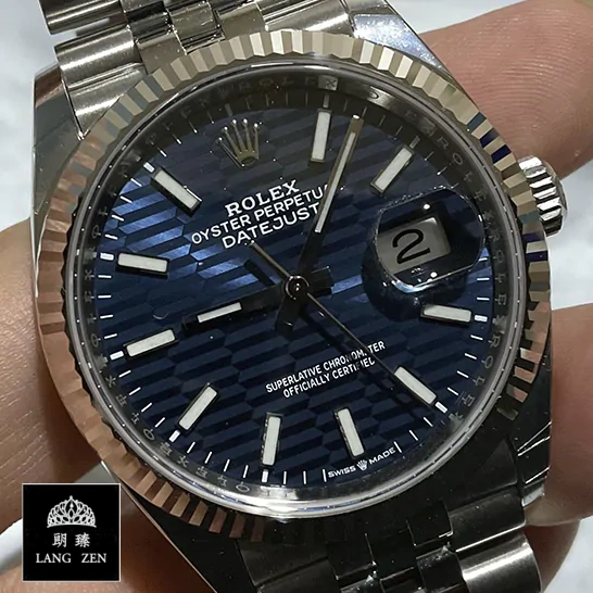 rolex-126234-blue-motif-replica-2