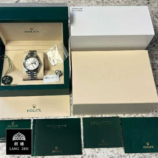 rolex-126300-box-cards