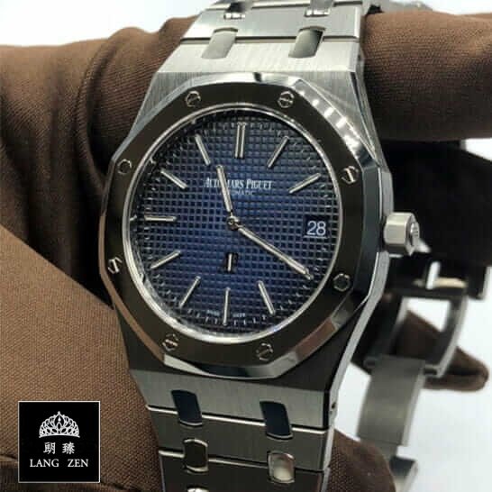 ap-extra-thin-blue-dial-3