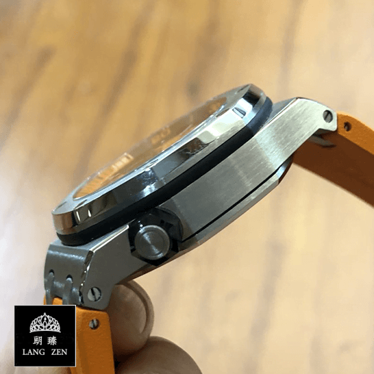 audemars-piguet-royal-oak-offshore-26703ST.OO_.A070CA.01-replica-leftside