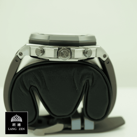audemarspiguet-royaloakoffshore-26470IO.OO_.A006CA.01-replica-rightside